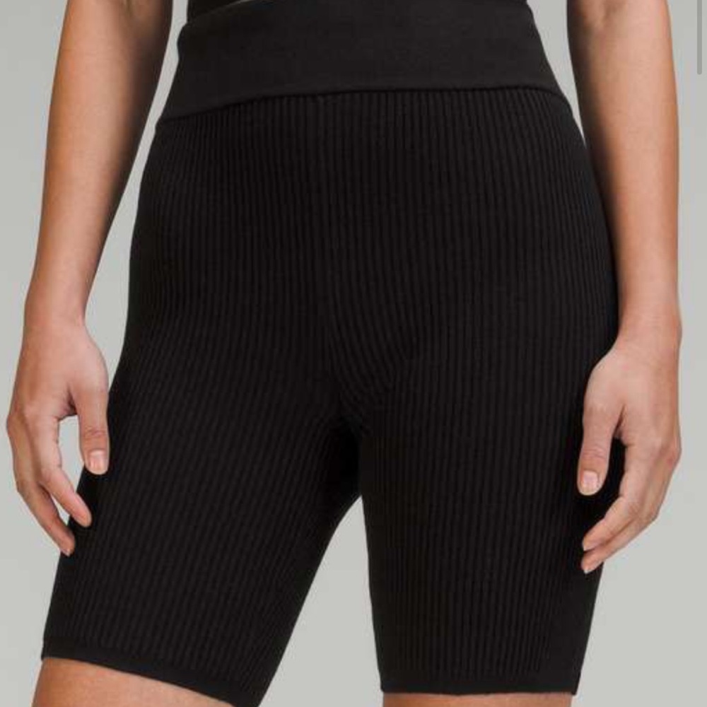 1. Lululemon Ribbed Knit High-Rise Short 8"
Black